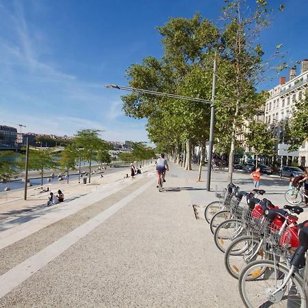 B&B Les Galets Lyon Bagian luar foto